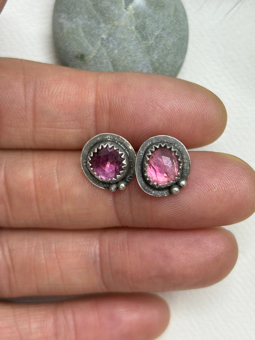 Pink Tourmaline Posts